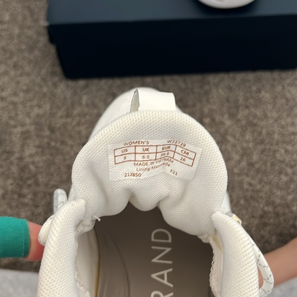 White Cole Haan zerogrand sneakers, size 9. - Picture 6 of 7